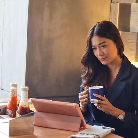 Holiday Inn Express Bangkok Sathorn By Ihg Екстериор снимка