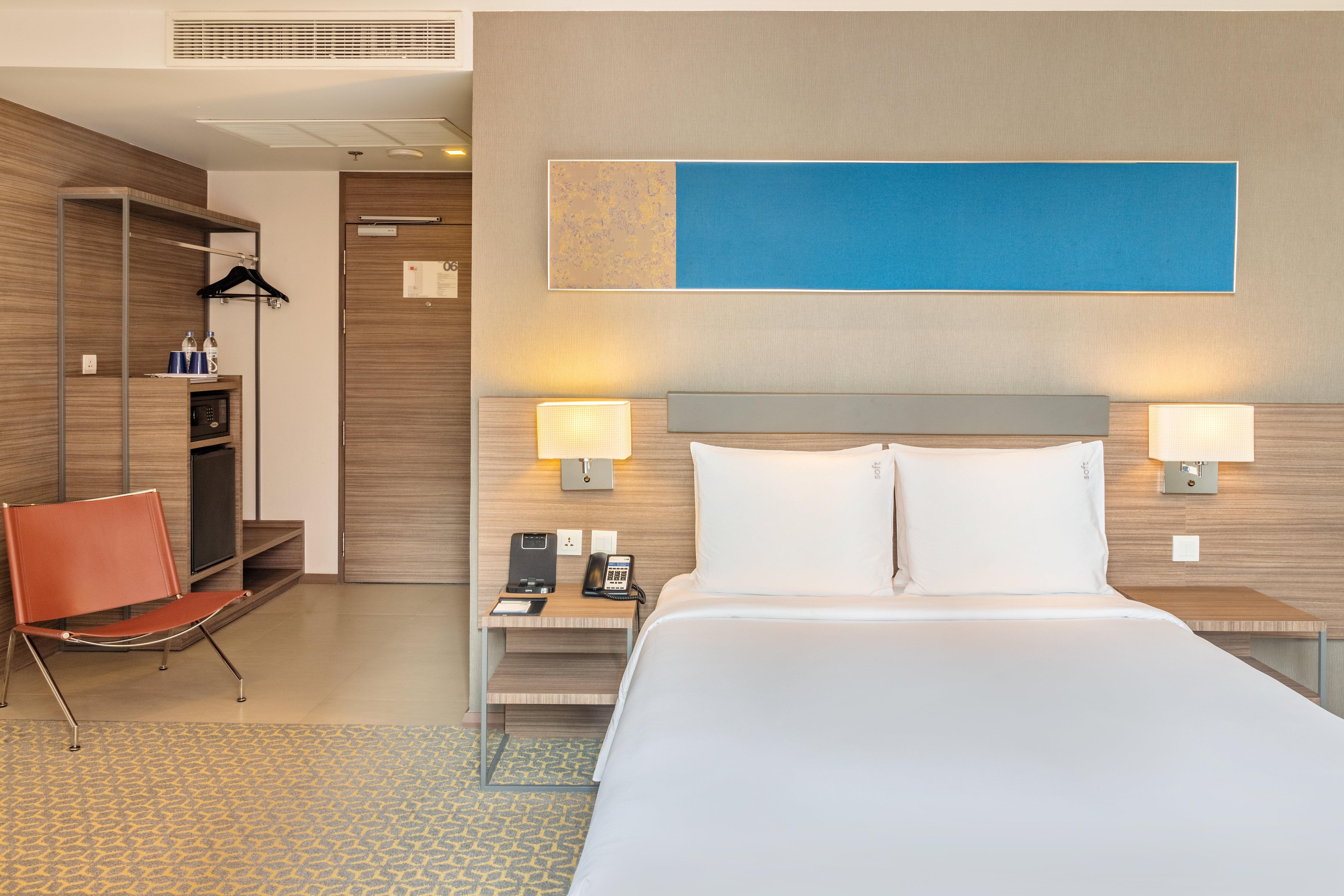 Holiday Inn Express Bangkok Sathorn By Ihg Екстериор снимка
