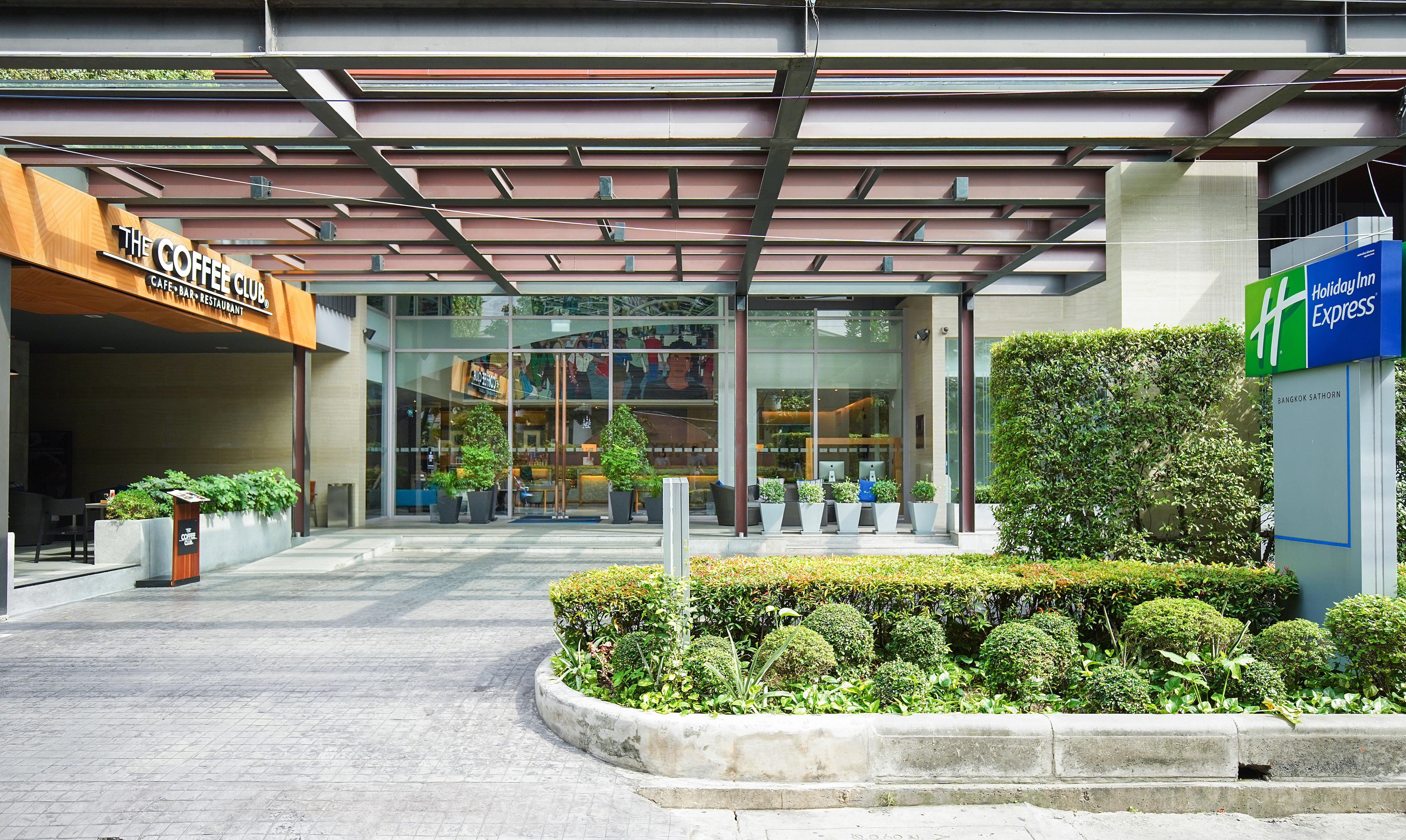 Holiday Inn Express Bangkok Sathorn By Ihg Екстериор снимка
