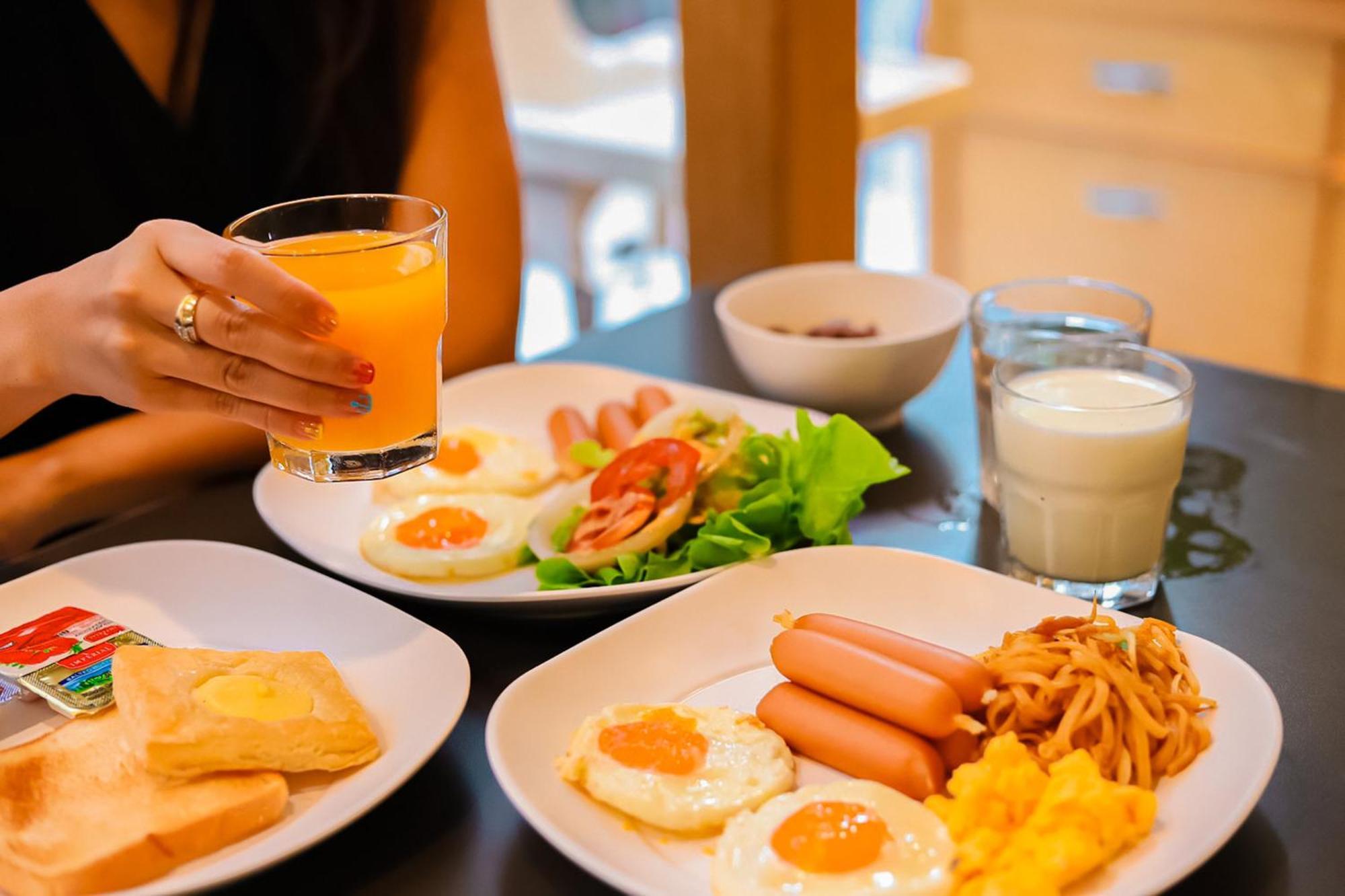 Holiday Inn Express Bangkok Sathorn By Ihg Екстериор снимка